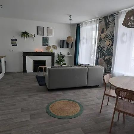 Cosy Oasis - T3 - Grande Terrasse Collective Apartament