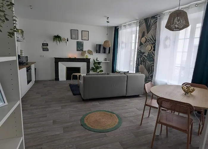 Cosy Oasis - T3 - Grande Terrasse Collective Apartment